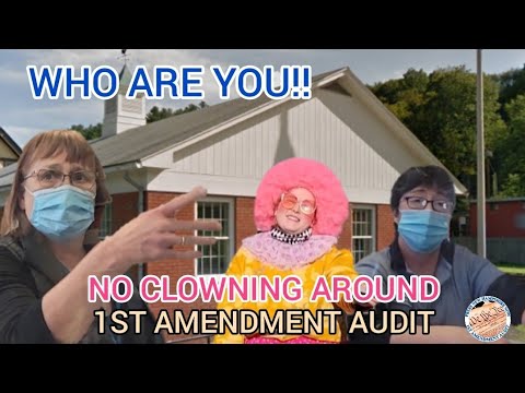 *1ST AMENDMENT AUDIT* NO CLOWNING AROUND THE POST OFFICE (NON COMPLIANCE)