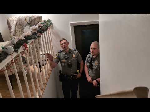 @AuditTheAudit "There's no crime, so please talk yourself into one." NO!!! CT State Police, Troop C