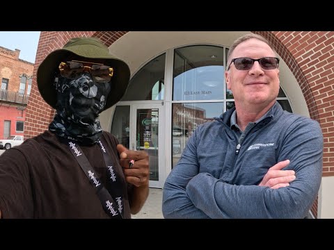 Bank Manager Why are you RECORDING Then This Happens First Amendment Audit