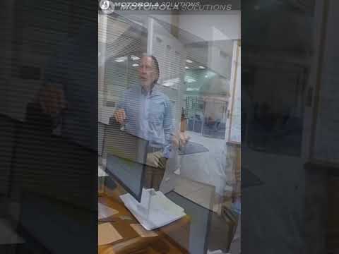 SHOCKING BODY CAM: Cop Incites Trouble Inside Texas Bank!  FIRST AMENDMENT AUDIT FAIL! #cops #police