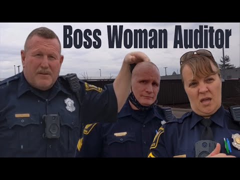This Woman Owns Cops Better Than Most Men – First Amendment Audit