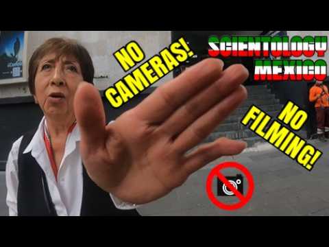 1st Amendment Audit(Mexico), Mexican Scientoligist Goes "Karen" And Tries To Grab Camera