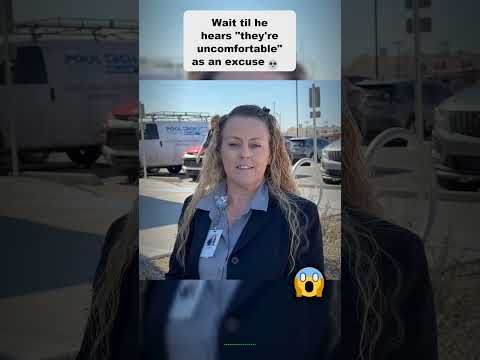 Karen Called For Backup Because She Was UNCOMFORTABLE 😤 First Amendment Audit #firstamendment #cops